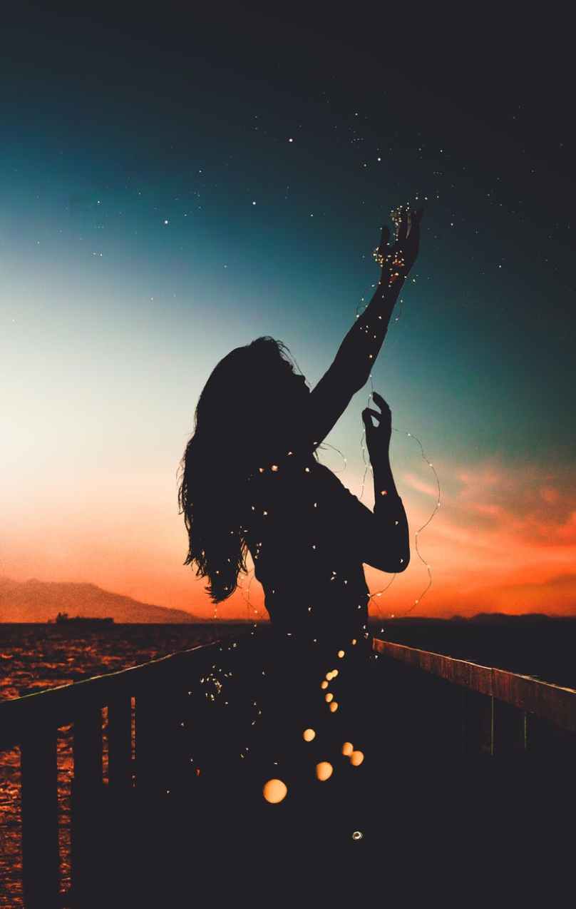 afterglow backlit bokeh dark